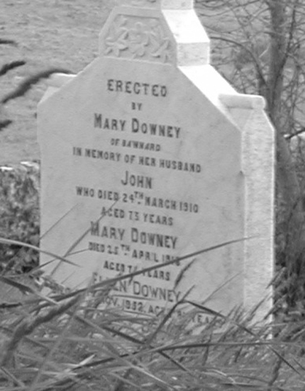 Downey, Mary, John, Mary and Ellen.jpg 116.3K